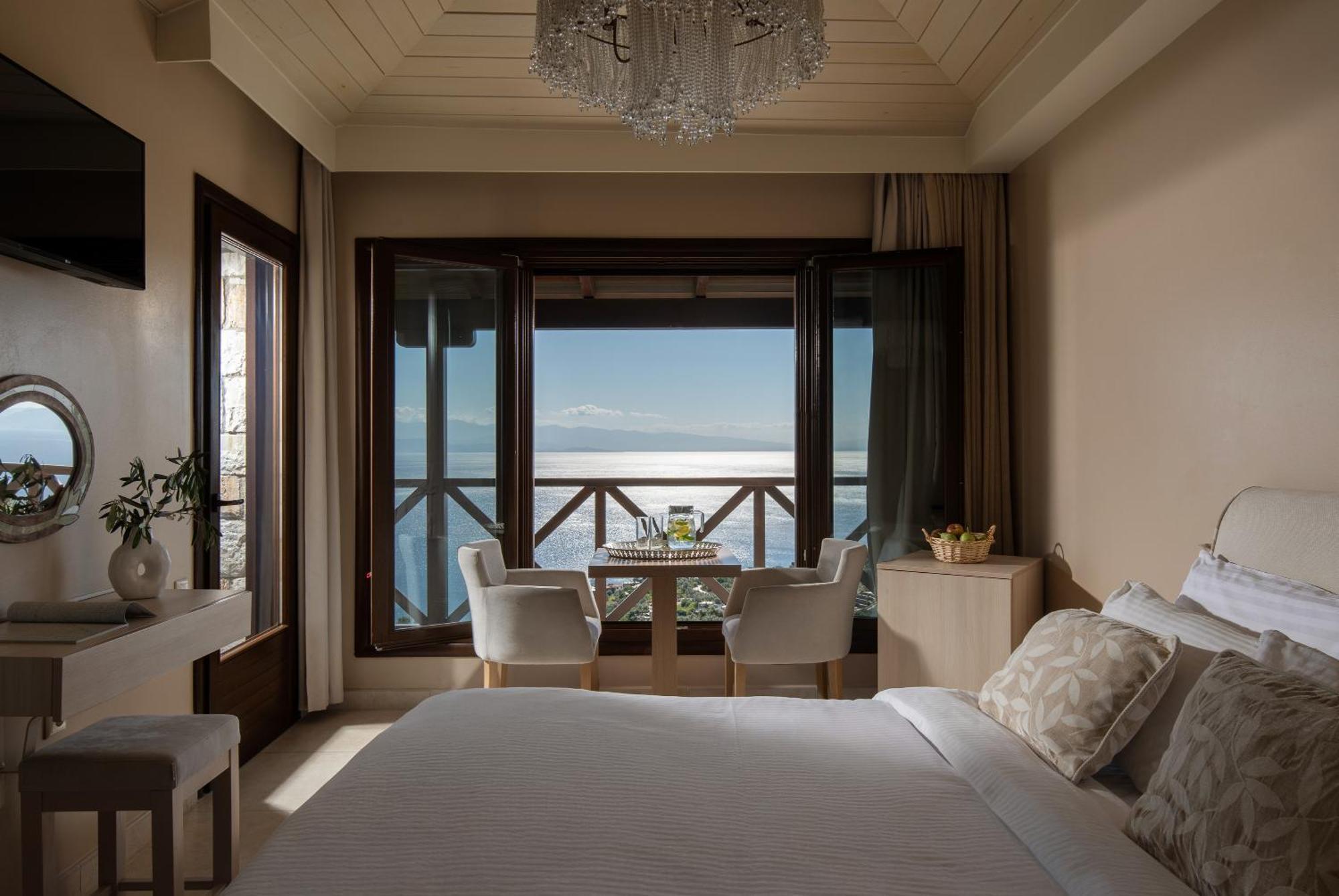 Karavia Lux Inn Áfissos Ngoại thất bức ảnh