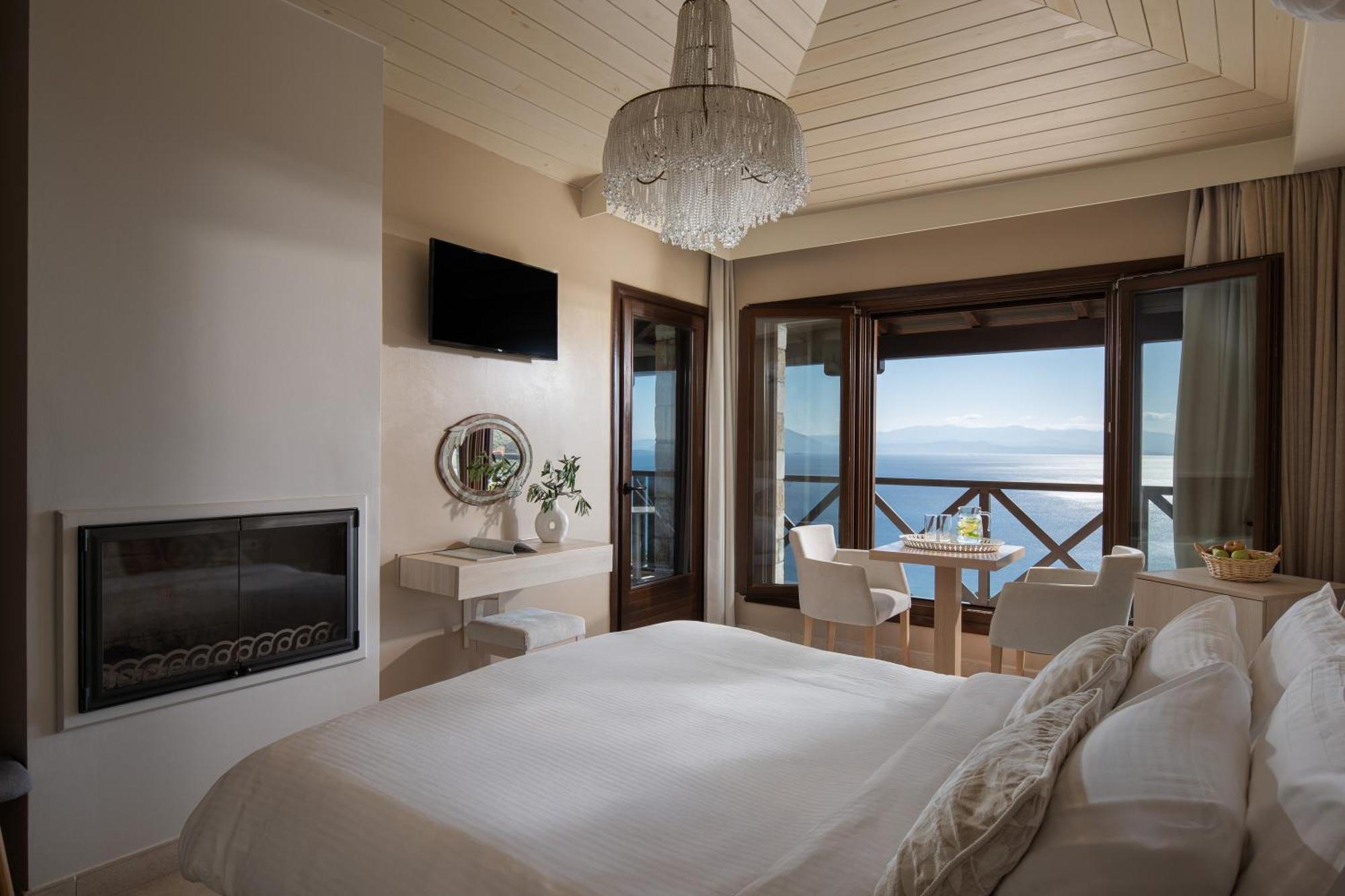 Karavia Lux Inn Áfissos Ngoại thất bức ảnh